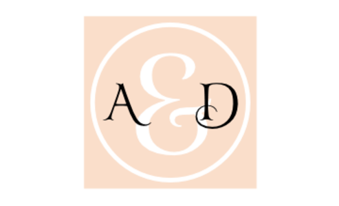 Monogram: Yana Monogram 09